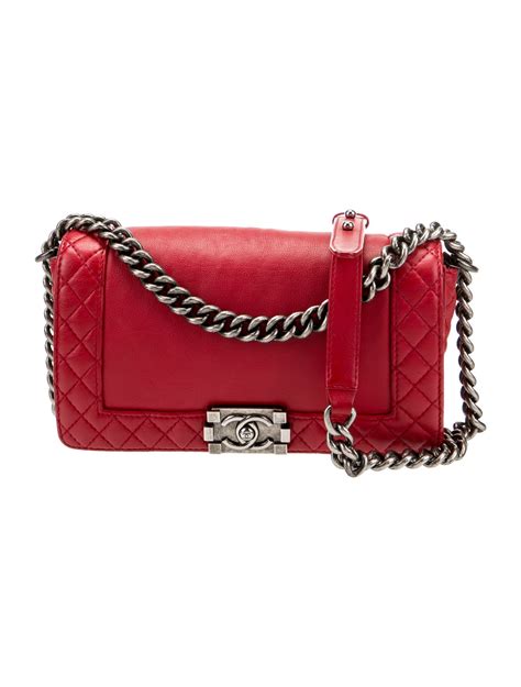 chanel medium reverso boy bag